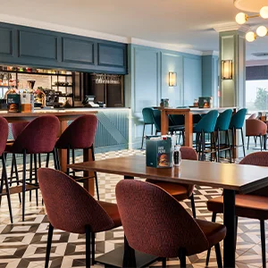 Customize Restaurant & Bar Furniture Setup